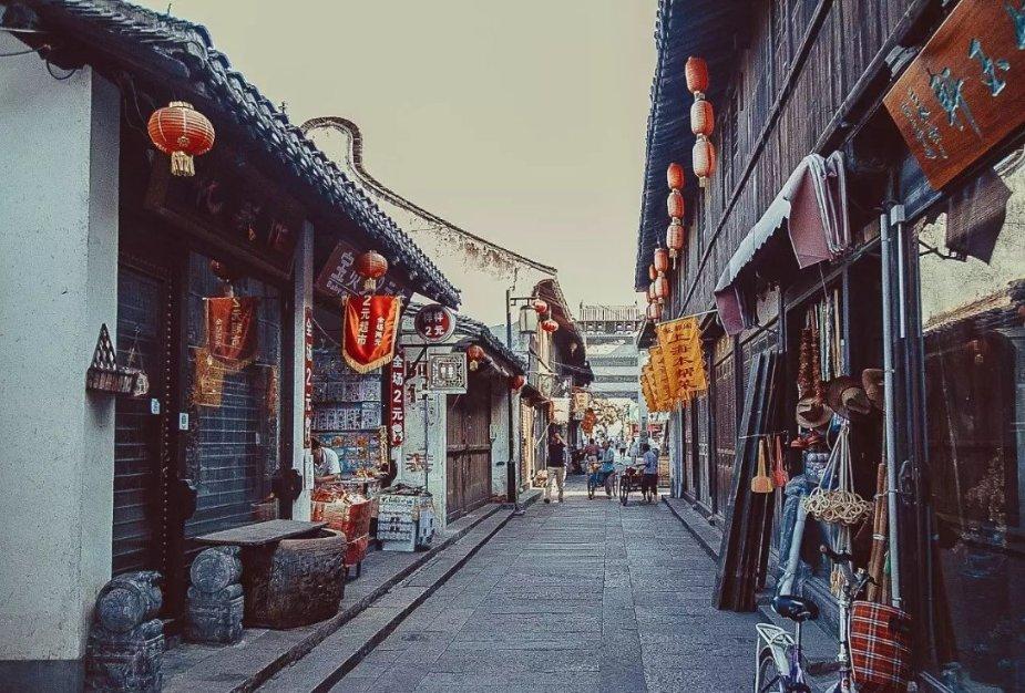 山西太愿侄子结婚了初一给姑姑拜年给红包吗？